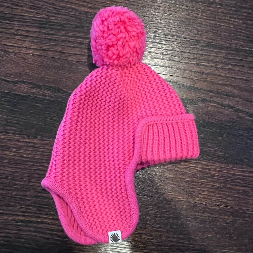 UGG girl’s winter pom hat 2-4T pink cotton